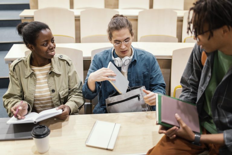 students-studying-before-class